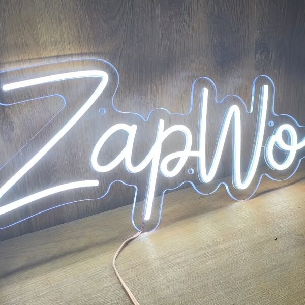 Personalizēta LED neona zīme "ZapWo"