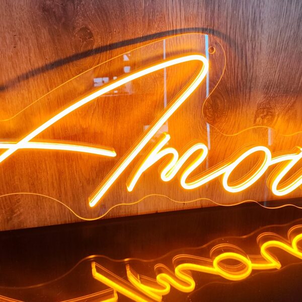 Personalizēta LED neona zīme