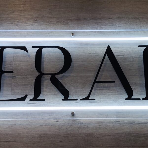 Персонализированая светодиодная LED неоновая вывеска