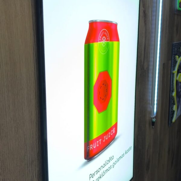 Супер тонкие LED-панели с заменой содержимого