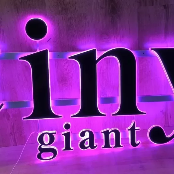 LED-neoonvalgusreklaam