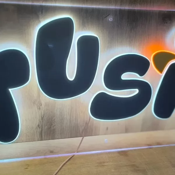 LED-neoonvalgusreklaam