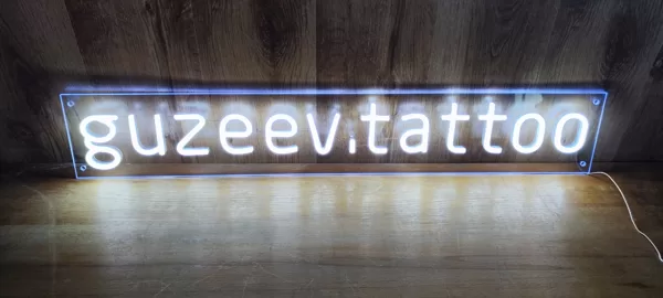 Персонализированая светодиодная LED неоновая вывеска