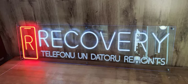 Персонализированая светодиодная LED неоновая вывеска